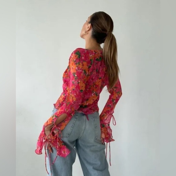 RUMORED East End Top - Picture 4 of 11